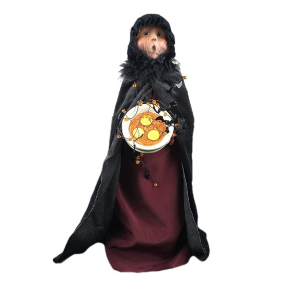 Byers Choice Caroler 2010 Witch Bowl Cauldron Halloween Fall Bats Cape Dress 13